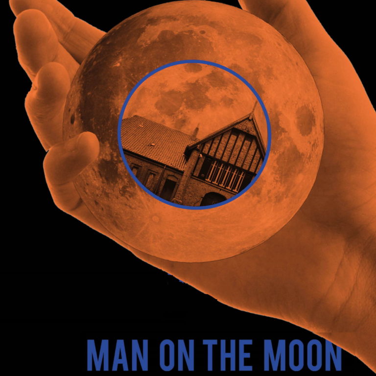Man on the moon billede hånd og måne